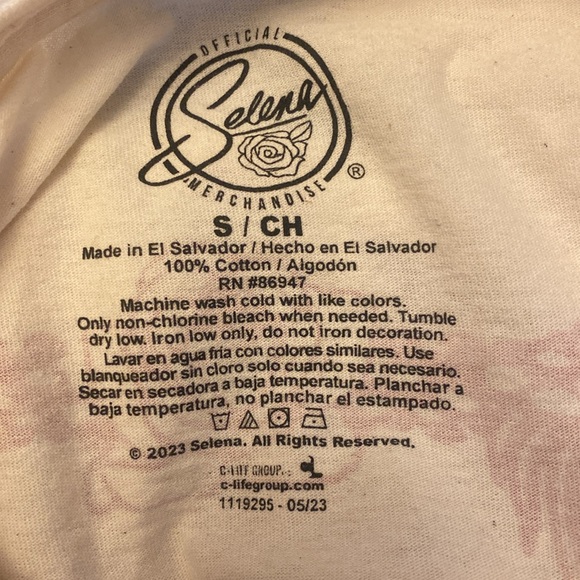 SELENA “COMO LA FLOR” TEE- SIZE S 🌹 - Picture 5 of 5
